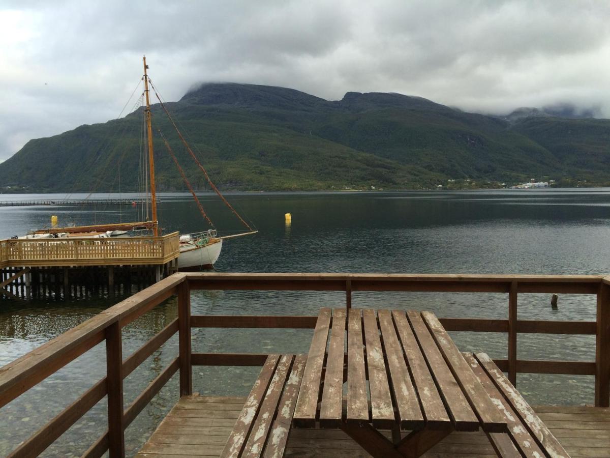 Elvegard Fjordcamp 호텔 Grov 외부 사진