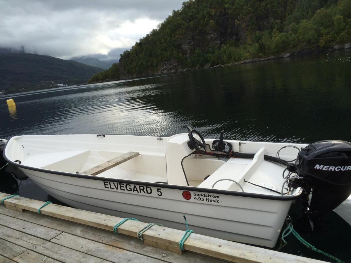 Elvegard Fjordcamp 호텔 Grov 외부 사진